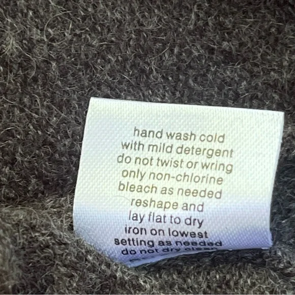 Saks 5th Avenue Open Gray Cardigan Cashmere Small Embellished Beaded Lagenlook - Picture 7 of 9